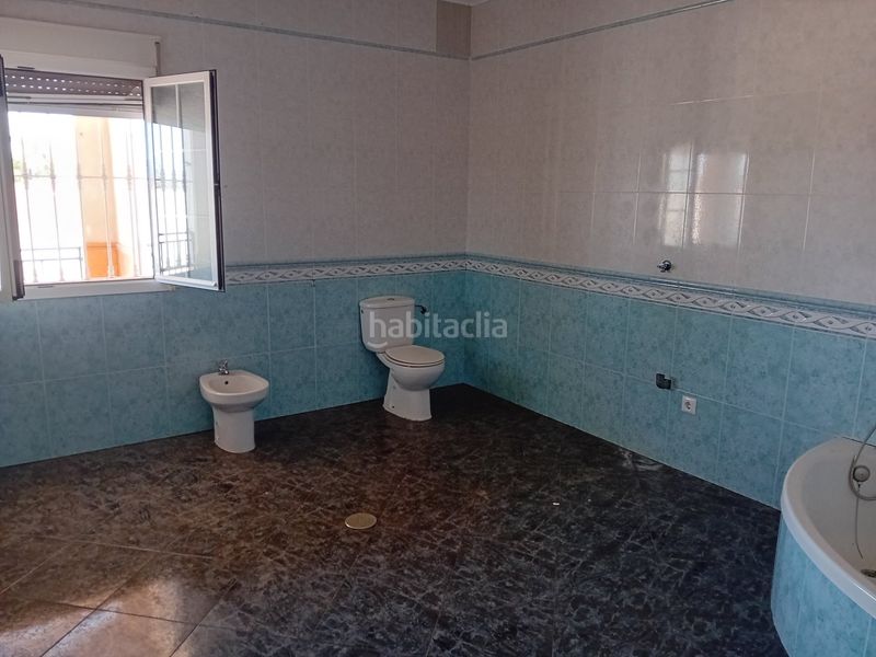 Foto b0d8e8ee-f304-4413-bdd2-4677a821ace6. Chalet with parking in Pozuelo de Calatrava