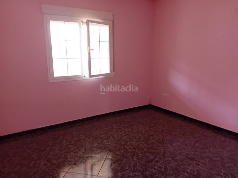 Foto f41f458b-0b59-420f-849a-9db7564f40a5. Chalet with parking in Pozuelo de Calatrava