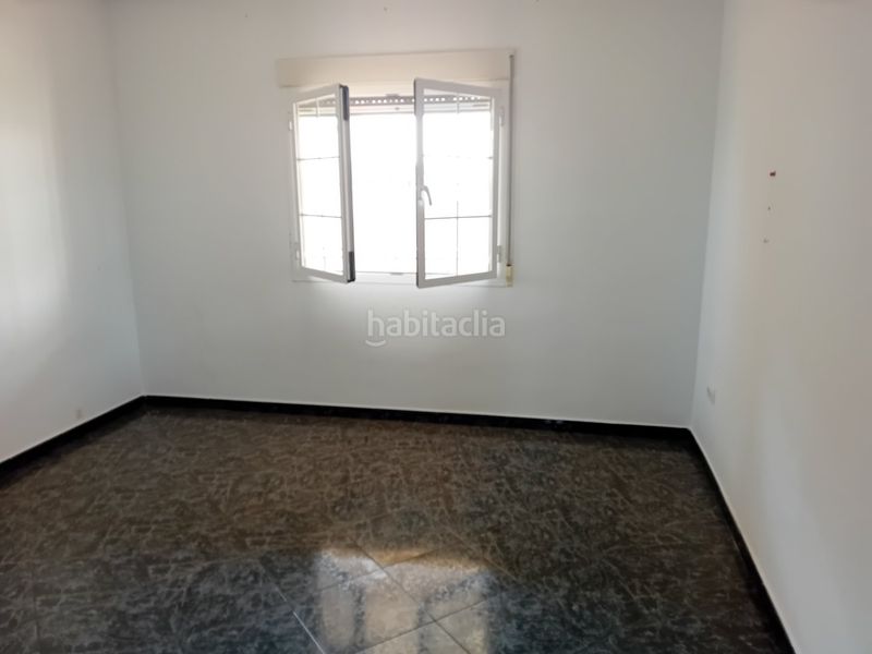 Foto f7a25451-7645-42ab-95a7-bac65d7b9a56. Chalet with parking in Pozuelo de Calatrava