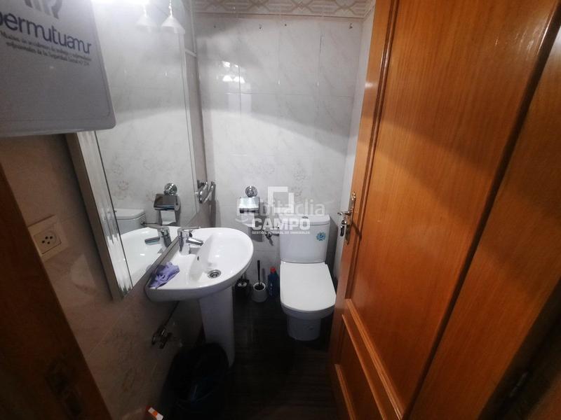 Foto a1fe6e64-3f40-435e-aa76-43a162f4efa3. Rent business premise in Ensanche - Franciscanos Albacete