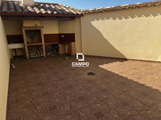 Casa adossada a Ossa de Montiel. Adosado en venta en ossa de montiel, 4 dormitorios.