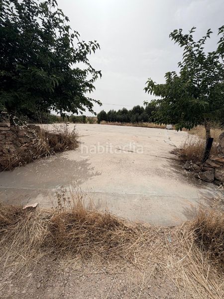 Foto ba7318b9-fbe9-4a47-9406-67c302a60c0b. Masia amb xemeneia calefacció aparcament a Pozohondo