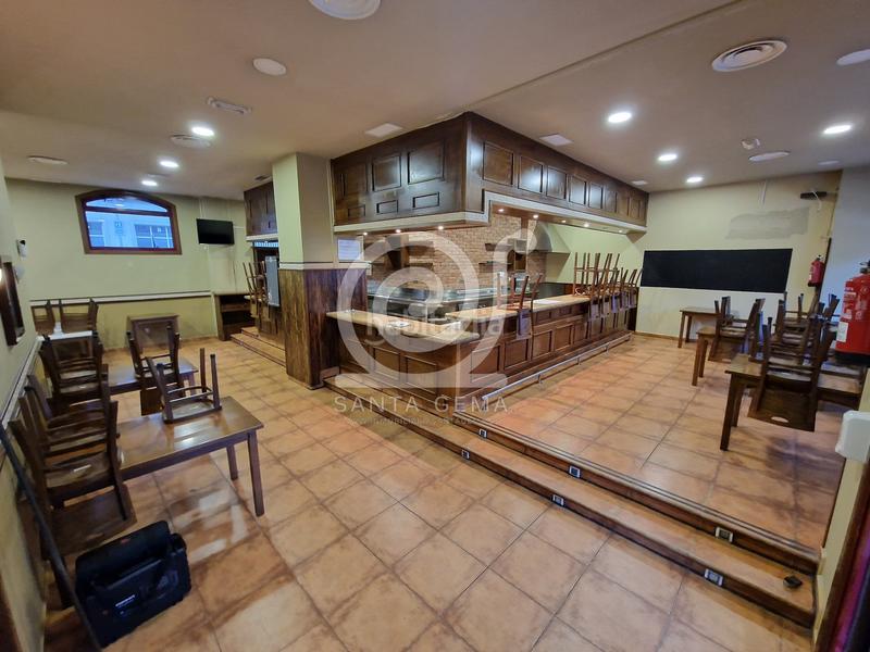 Foto a970aa79-ad28-42a3-a4a3-be8b44c0f6d9. Local comercial parrillada / mesón en ponte da pedra (a coruña) en Coruña (A)