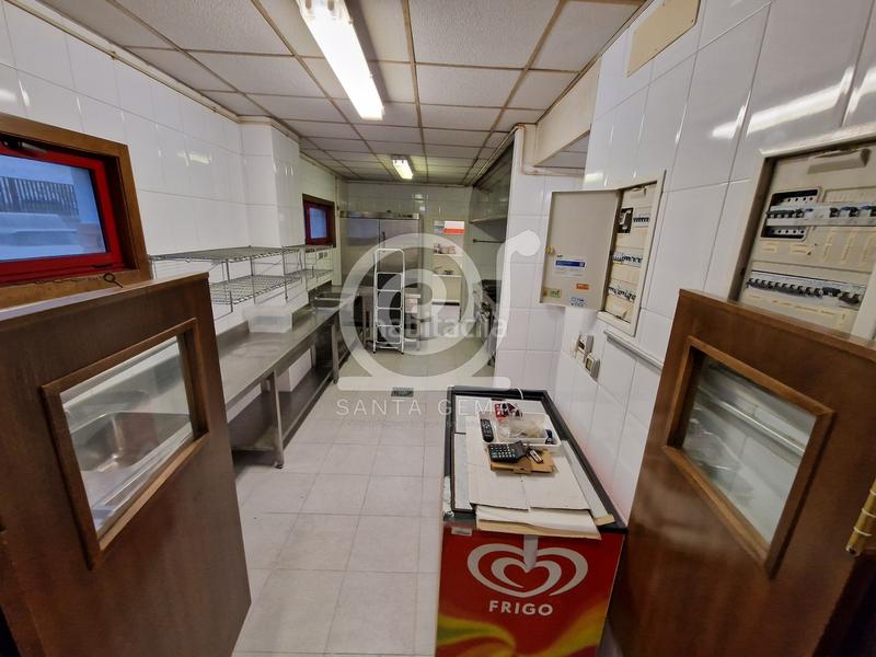 Foto af811e0f-9375-4871-acd4-54c0d02c2e7f. Local comercial parrillada / mesón en ponte da pedra (a coruña) en Coruña (A)