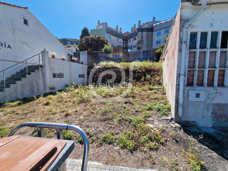 Foto db87a3dc-833c-4e54-88a6-3287cbf99a7d. Terreny residencial a Mesoiro Coruña (A)