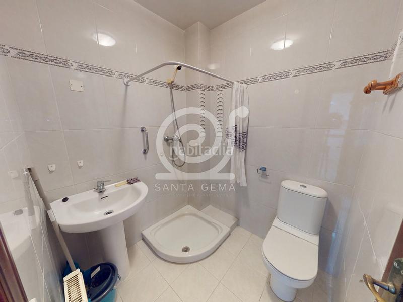 Foto 40137bad-57a8-44a1-ab47-5ec06c9b40ab. Appartement avec chauffage parking dans Elviña - A Zapateira Coruña (A)