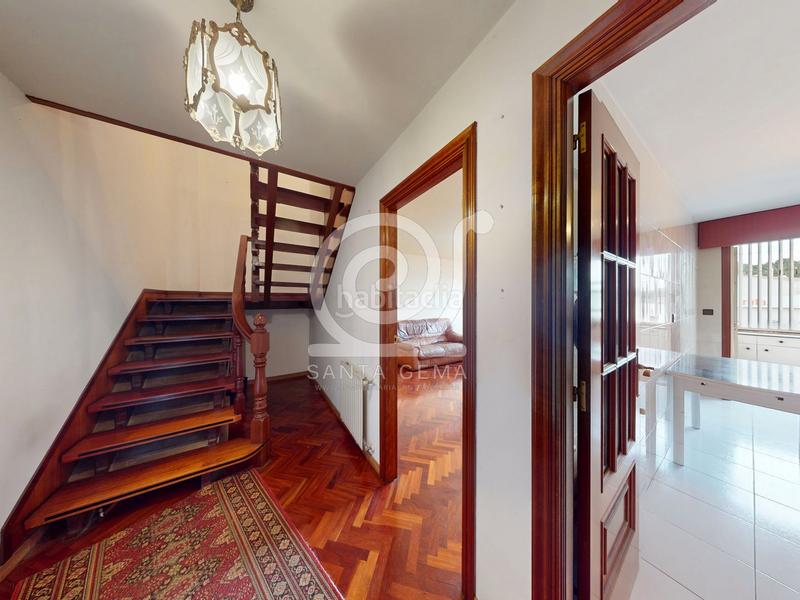 Foto 3782f566-54e9-48d8-9e06-053fdadb4a9b. Duplex avec chauffage parking dans Eirís Coruña (A)