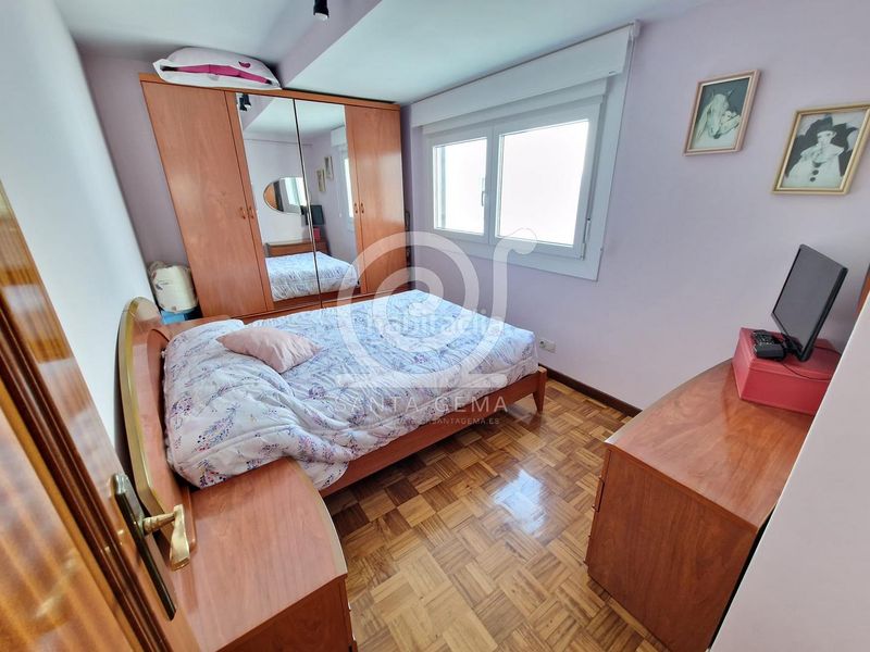 Foto b4b893c0-cdc5-41e9-ba3d-2750930adff5. Flat with heating in Os Mallos Coruña (A)