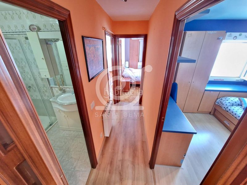 Foto e99ae9ee-98c7-45c9-ba49-b0b158f966fc. Flat with heating in Os Mallos Coruña (A)