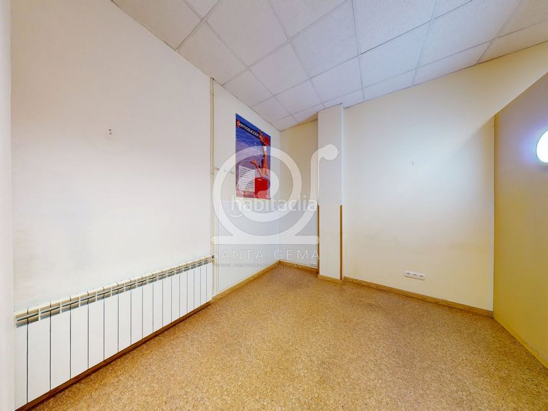 Foto 20e91b3c-32f1-4b85-a4b0-7914132f90cb. Lloguer local comercial a Cambre