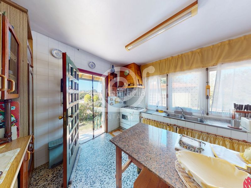 Foto bac37cf8-03ab-46b2-a279-3b101469d6a9. Maison dans Cambre