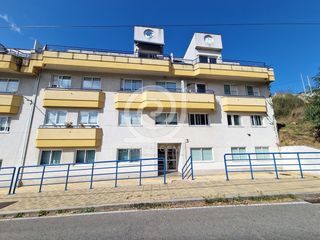 Appartement  Xubias de abaixo. Bajo vivienda en as xubias de abaixo (a coruña)