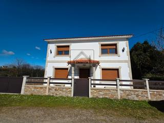 Xalet  San martiño. Casa o chalet independiente en venta en fontecada