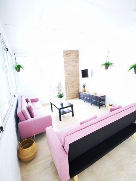 Foto 4886e7d1-d3b8-4cef-b234-bc6b54d3e179. Alquiler chalet en calle séneca 22 oferta feria de ecija - villaparaiso en Écija