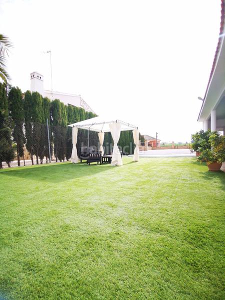 Foto 71d78b2f-bfa9-4f9c-a80a-557cde79306b. Alquiler chalet en calle séneca 22 oferta feria de ecija - villaparaiso en Écija