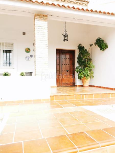 Foto b6060f24-f7c5-41ec-b220-2abb42e86f41. Alquiler chalet en calle séneca 22 oferta feria de ecija - villaparaiso en Écija