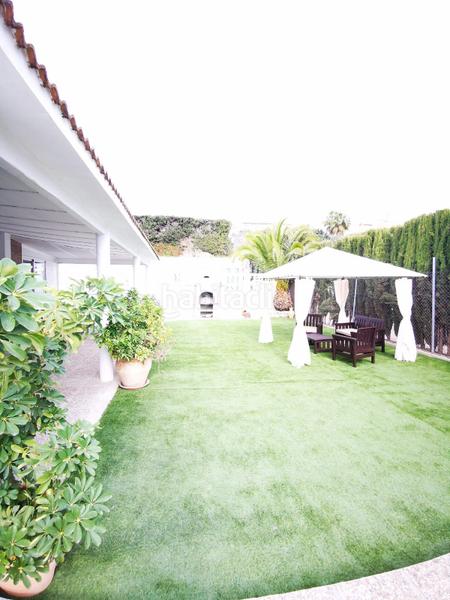 Foto ba453a3c-694c-490a-8375-b8ab4caa6d07. Alquiler chalet en calle séneca 22 oferta feria de ecija - villaparaiso en Écija