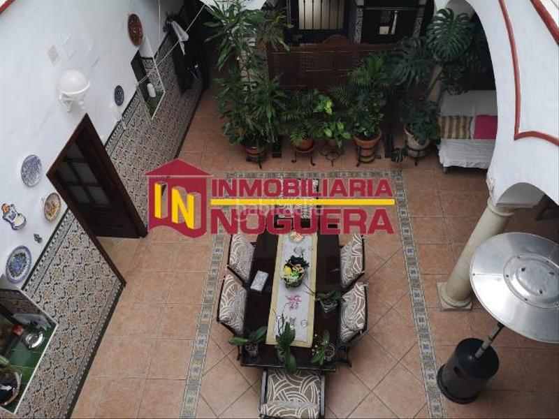 Foto f36f7b88-36a6-4d59-b2b3-f1452e649f2c. Maison avec parking dans Écija