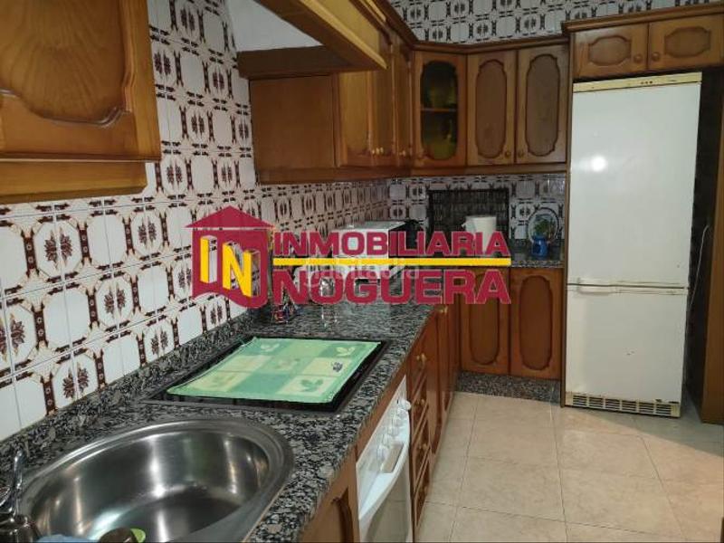 Foto f4fe2d84-0894-4bf7-afec-bc3da283a3e2. Maison avec parking dans Écija