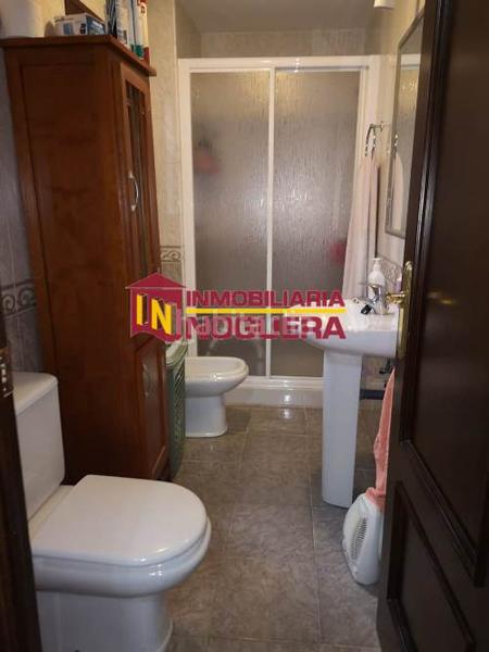 Foto fa567ca7-f6f3-432e-903e-77ade3e74af7. Maison avec parking dans Écija