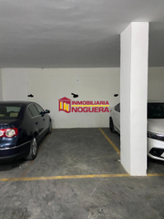 Aparcament cotxe a Écija. Plaza de parking en la alcarrachela