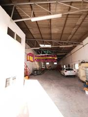 Fabrikhalle in Écija. Nave en ecija