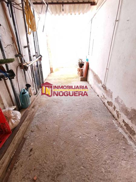 Foto 4cc681c0-6206-47b4-88d2-62496b6ef20e. Industrial building in Écija