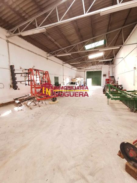 Foto 5289975d-a09a-4366-a781-829a56a652f9. Industrial building in Écija