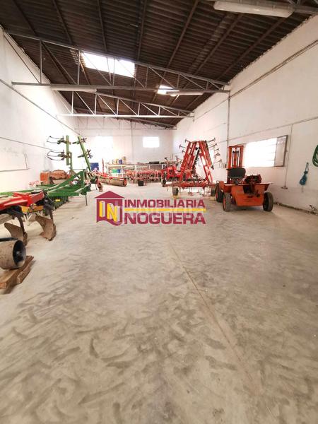 Foto 7451a269-b711-4642-9999-5c3fe27cfcdf. Industrial building in Écija
