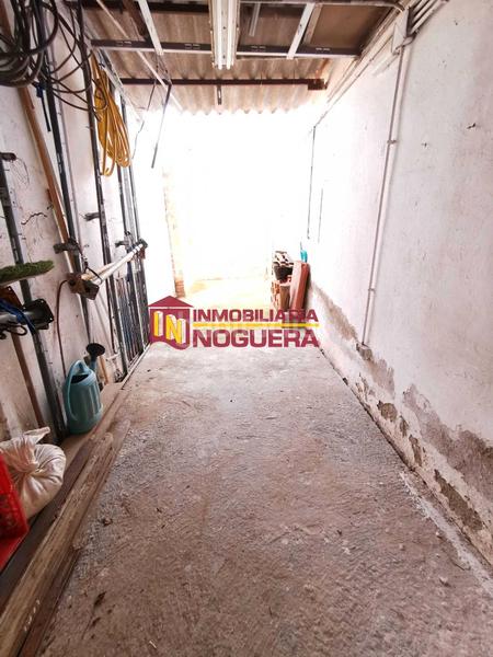 Foto 8d0d9196-1ad5-442e-9c62-1e8b8eeb4f57. Industrial building in Écija