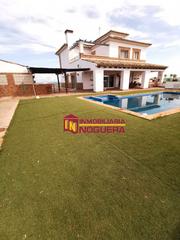 Xalet a Écija. Chalet en venta en ecija