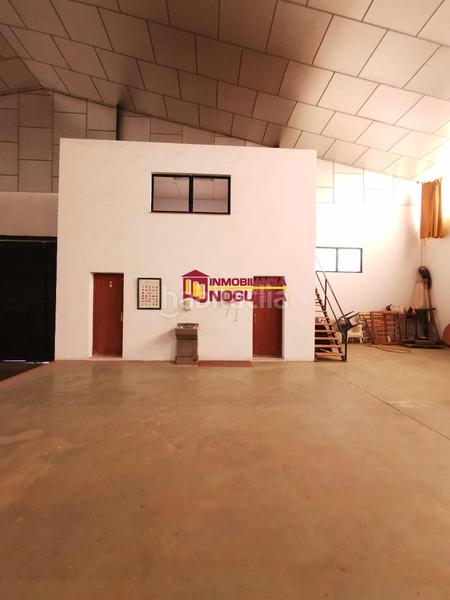 Foto ac56602f-d81b-4047-ad34-7cfd5973096e. Capannone industriale in Écija