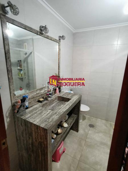 Foto bea603fd-268d-48ee-85e7-bfeb2cb1e873. Appartamento in Écija