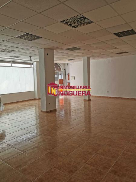 Foto 2557c307-be83-45bd-aaad-d1711ba138c2. Locale commerciale in Écija