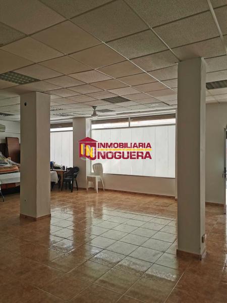 Foto 8cbf75eb-0a01-4a75-9267-2388c17c4c5c. Locale commerciale in Écija