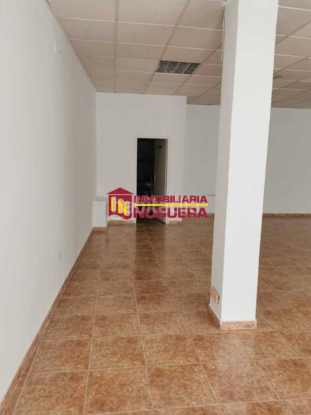 Foto dbd107a6-63ef-40ee-926f-14ec128a0ca5. Locale commerciale in Écija