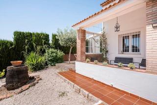 Chalet à Écija. Chalet en venta en cuesta blanca