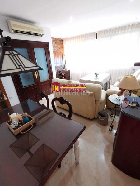 Foto 572bf17f-4d9d-4bd9-b9c9-da2d2a40e0e0. Pis a calle victoria kent 7 a Écija