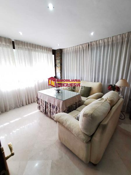 Foto 5ea90f90-c2f5-4dfb-bf17-ff564d54e7d1. Pis a calle victoria kent 7 a Écija