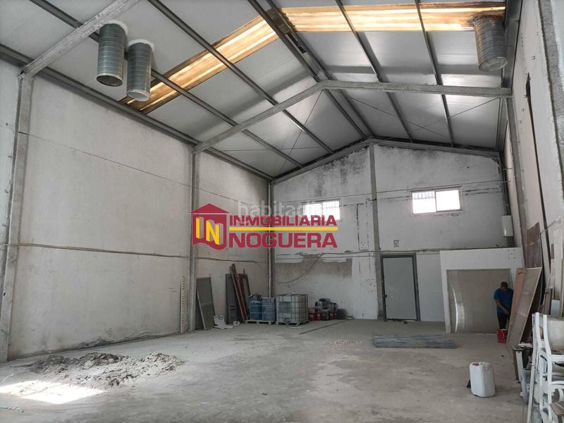 Foto cb436ecd-13f4-40fd-a22a-77d7b30273e0. Industrial building in Écija