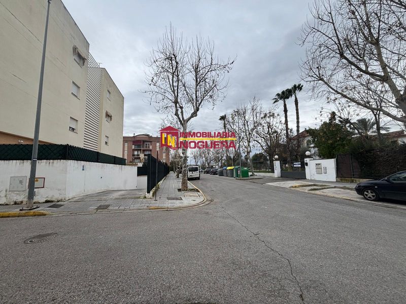 Foto ada4fadf-e9ca-4a03-a89f-f878f3a262ae. Aparcament cotxe a calle barcelona 5a a Écija