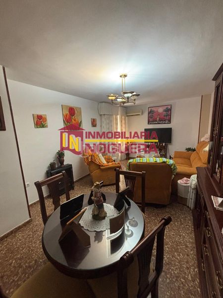 Foto 9e4531ba-c1e8-47c1-94fa-f064ff98a74d. Pis a Écija