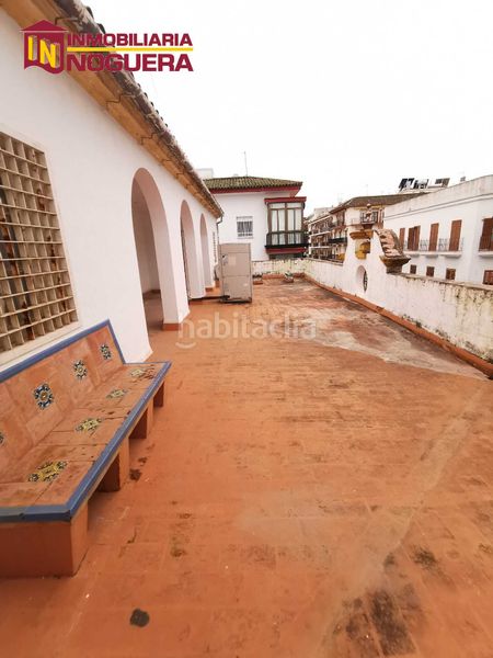 Foto afa51a05-97bc-438f-9cb7-c6b80f886aec. Lloguer edifici a avenida miguel de cervantes 37 a Écija