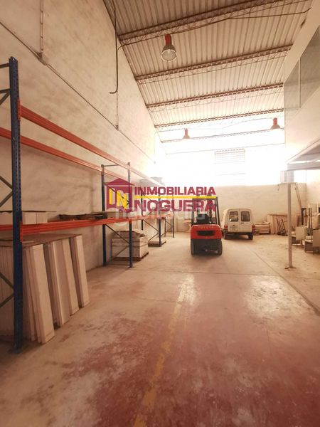 Foto 226fa0d8-7e3a-4a0a-ae34-3327e6cd753f. Nau industrial a Écija