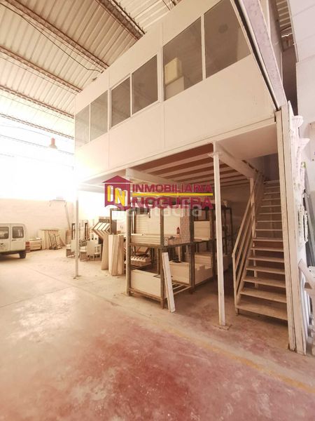 Foto 4b62ad0e-8957-4d9b-be8d-3bbac7106361. Nau industrial a Écija