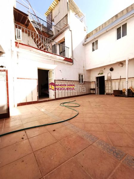 Foto 3ddb31af-d307-4e60-b66d-3556a04cdb66. Casa ??casa para reformar zona centro de ecija, sevilla)?? en Écija