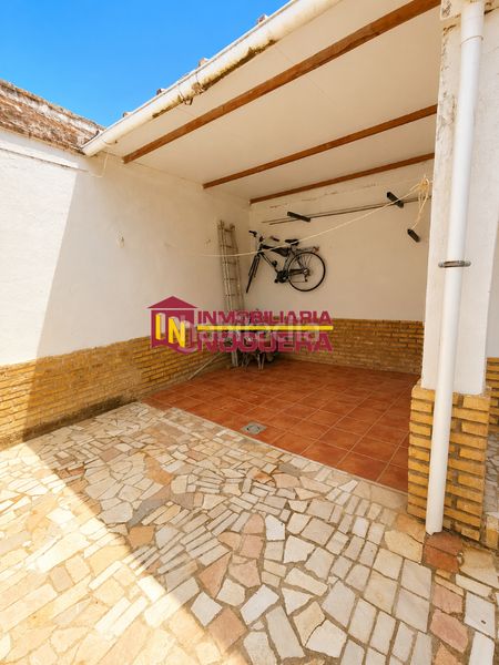 Foto 4e7fc614-e7e7-451d-bdd3-661b574440ab. Casa a Écija