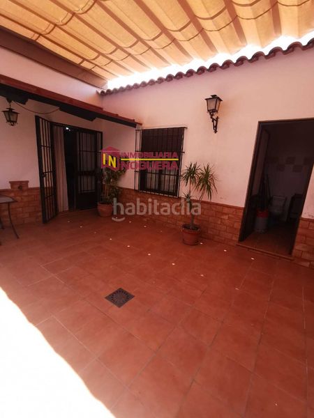 Foto 96db5cac-5ad0-4662-a789-be93d2822486. Casa a avenida huelva 26 a Luisiana (La)