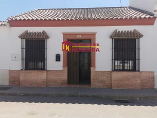 Casa  Avenida huelva 26. ?? casa amueblada en la luisiana (sevilla) ??