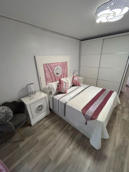 Foto bed955f7-cc48-4f06-bedd-04914b6eaa12. Pis a Écija